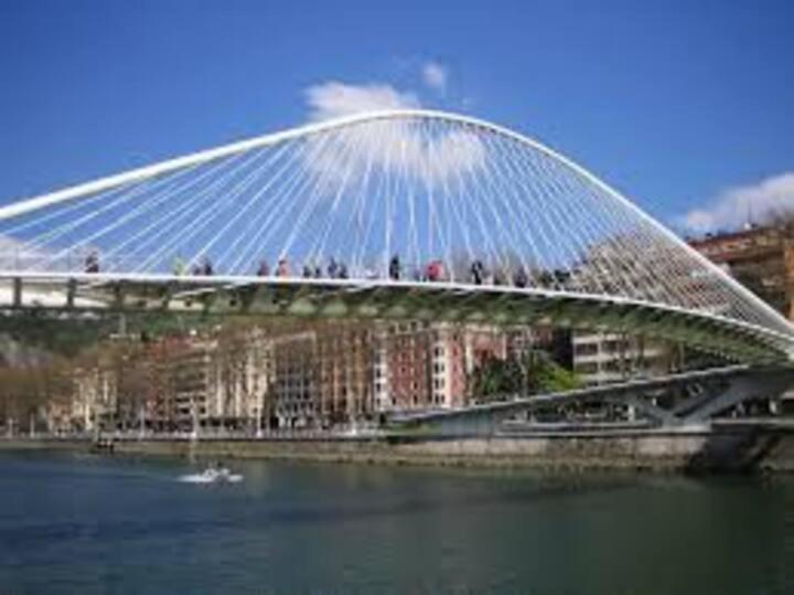 Ferienwohnung Apartamento Con Garaje Opcional Con 2 Banos Cerca Ayuntamiento Bilbao Exterior foto